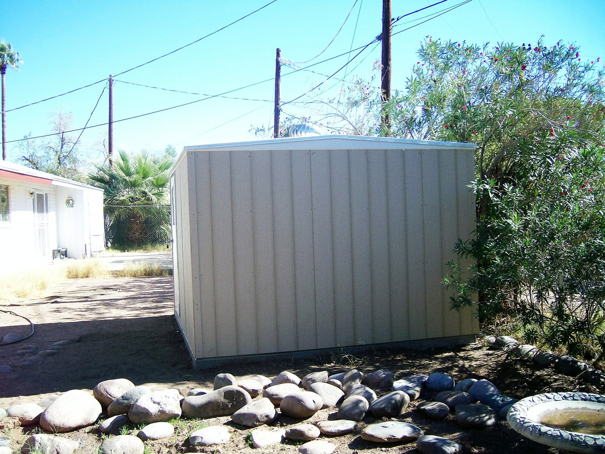 steel-roof-on-wood-shed